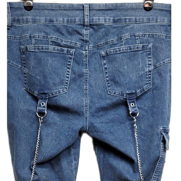 Hot Topic Light Indigo Grommets & Chains Skinny Jeans Plus Size 18 - Picture 9 of 13